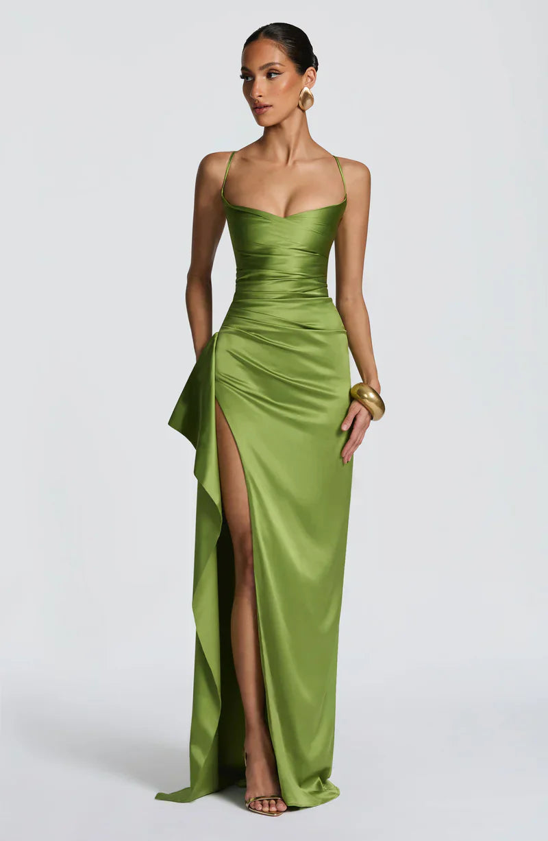 Helene • Vestido Halter Satén