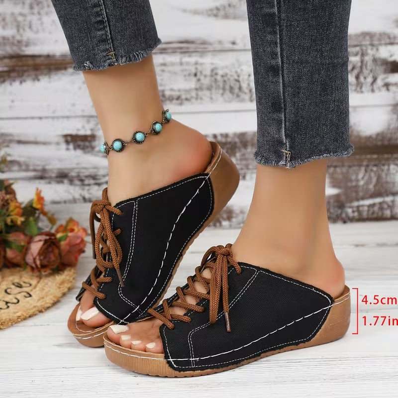 Oasi Lace-Up Sandals