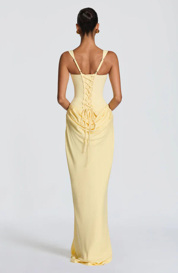 Valentina • Vestido Maxi Esculpido en Reloj de Arena