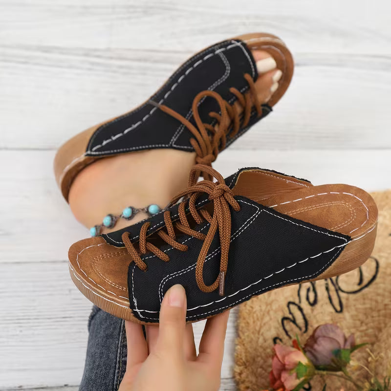 Oasi Lace-Up Sandals