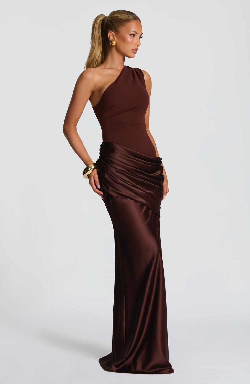 Seraphina • Vestido Maxi de Un Solo Hombro Esculpido