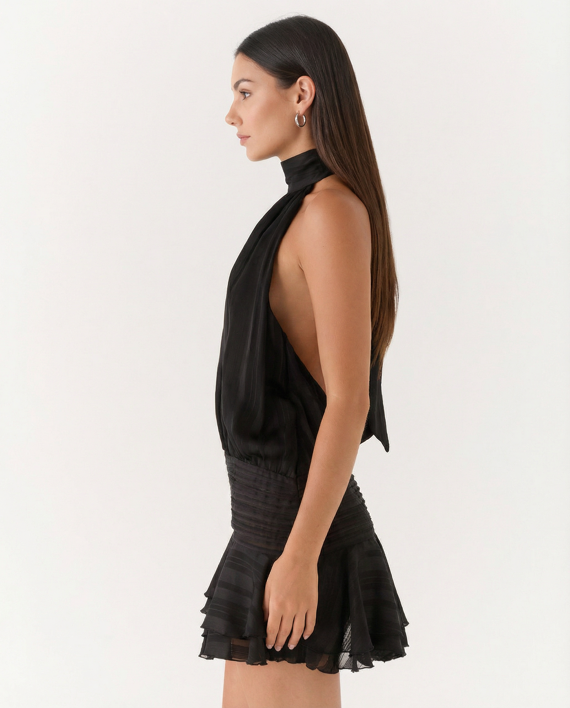 Deborah • Mono con escote halter y volante