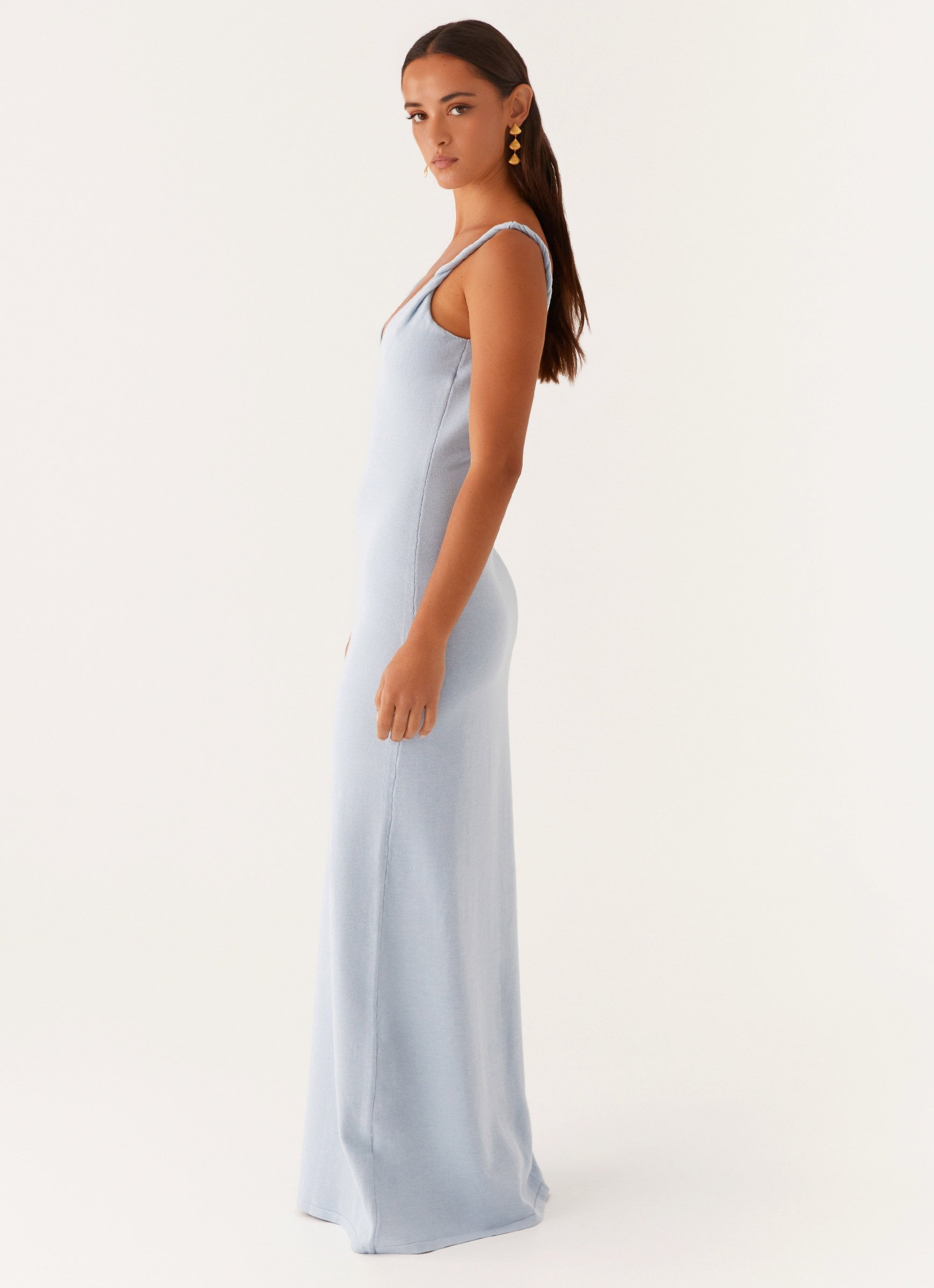 Shawna • Vestido Maxi con Tirantes Torcidos