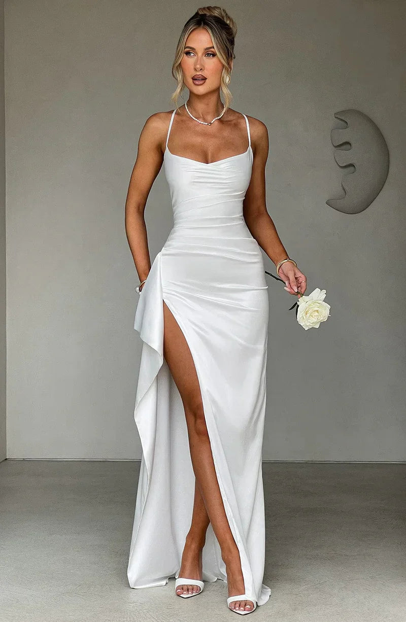 Helene • Vestido Halter Satén